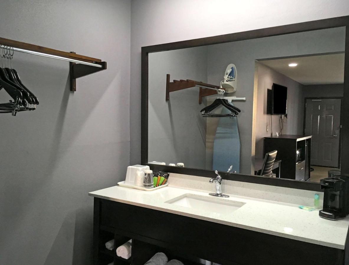 Americas Best Value Inn Denham Springs Εξωτερικό φωτογραφία