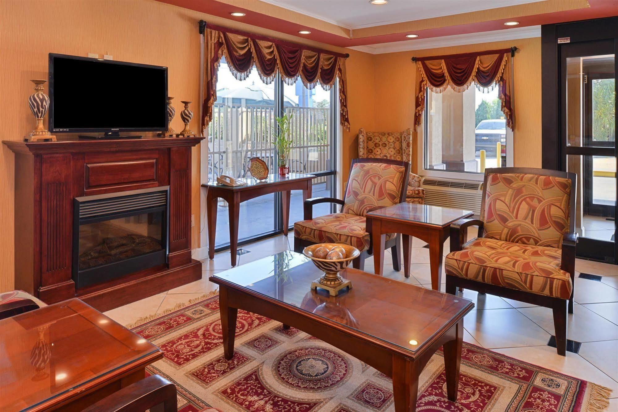 Americas Best Value Inn Denham Springs Εξωτερικό φωτογραφία