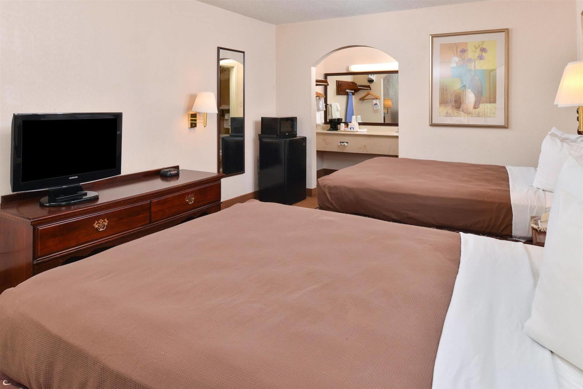 Americas Best Value Inn Denham Springs Εξωτερικό φωτογραφία