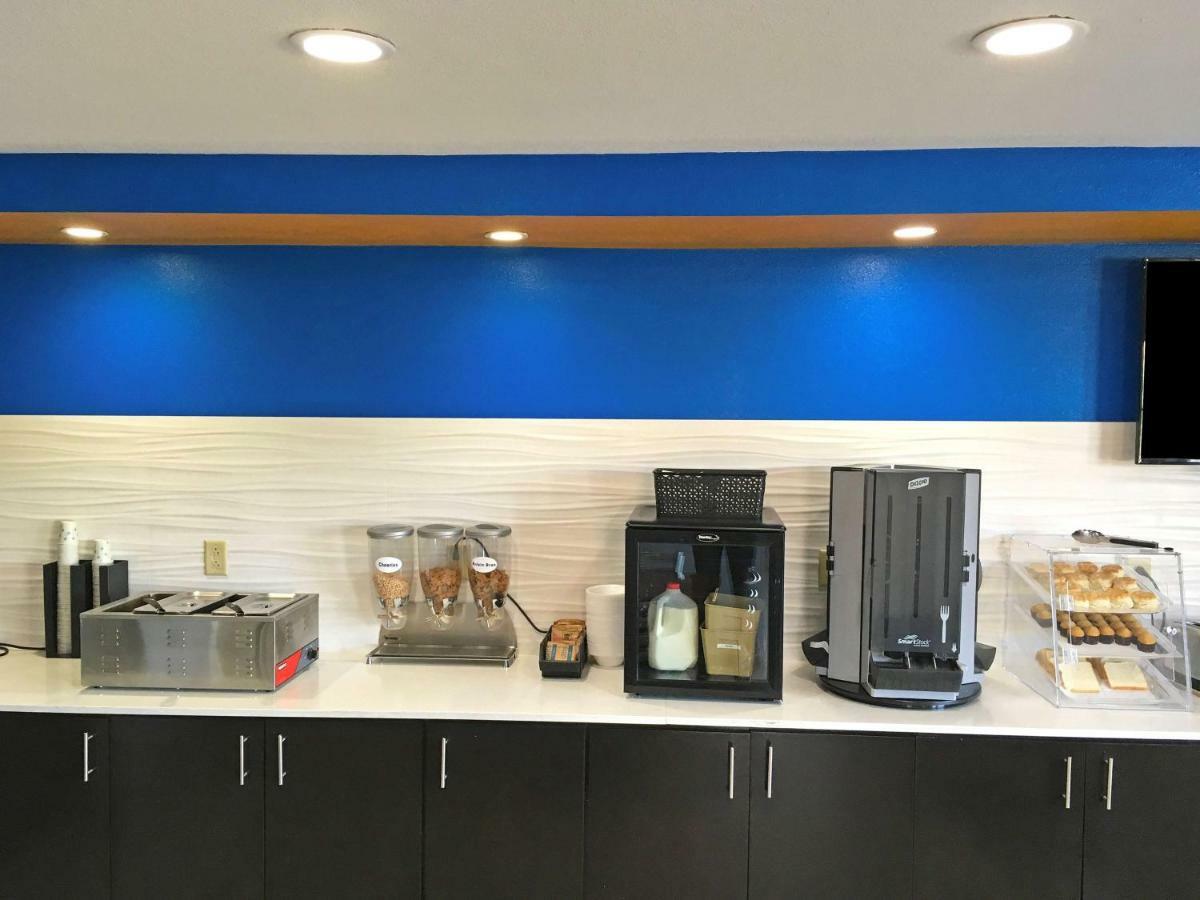 Americas Best Value Inn Denham Springs Εξωτερικό φωτογραφία