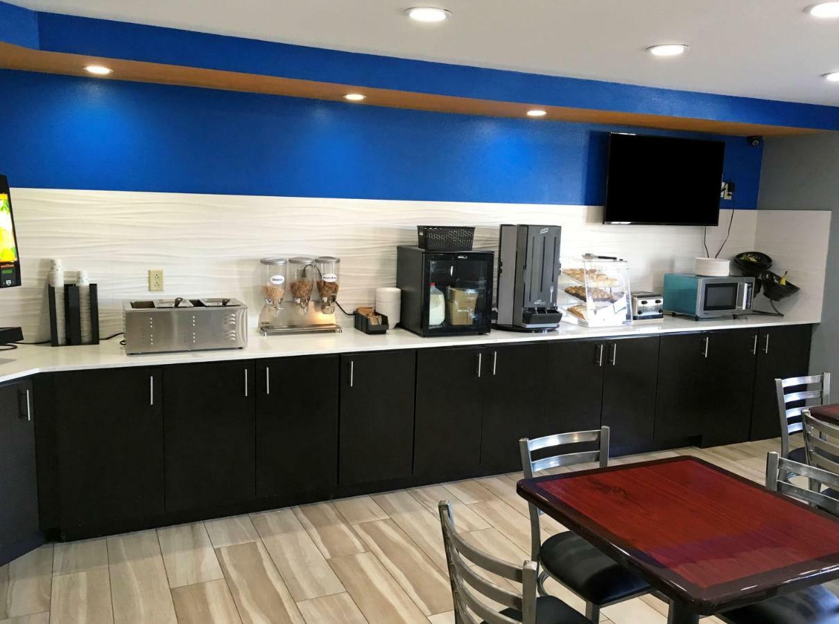 Americas Best Value Inn Denham Springs Εξωτερικό φωτογραφία